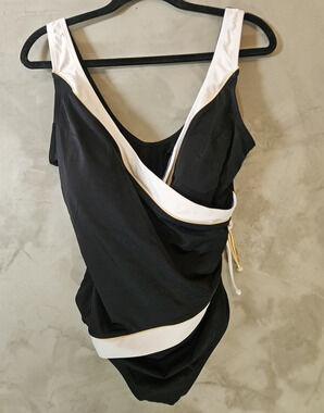Robby Len One Piece Swimsuit size 16 Black White Gold Colorblock Wide Strap